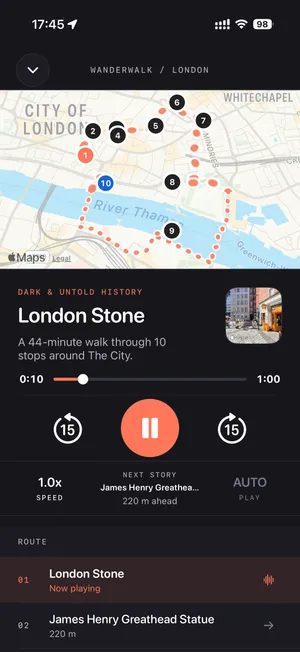 The WanderWalk now-playing screen, with the map, playback controls and the route list